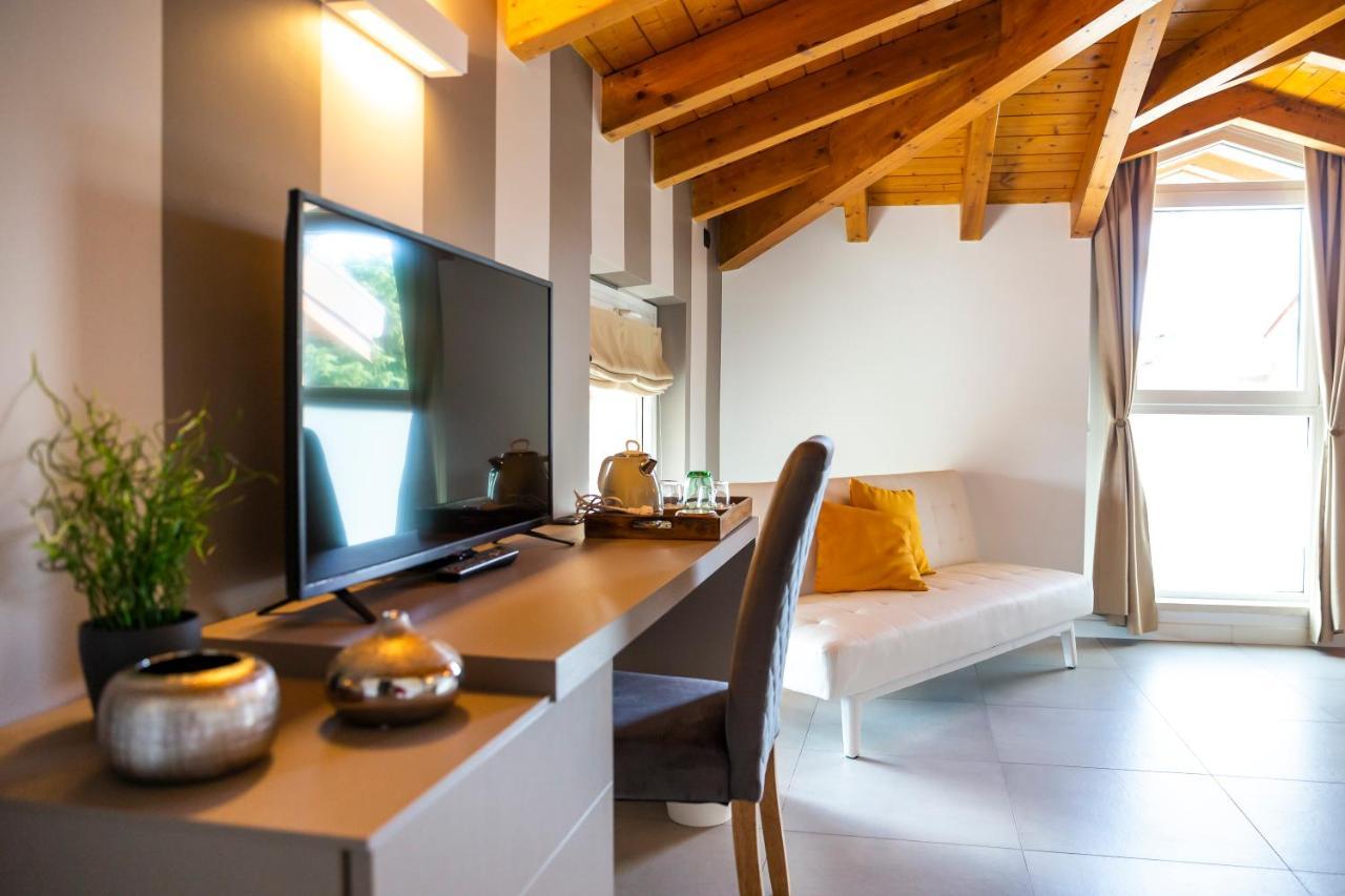 Casa Ananda Bed & Breakfast Ferno Ngoại thất bức ảnh